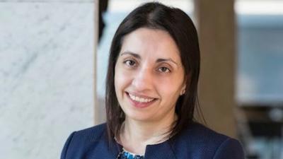 Mumtaz Headshot 1.0 004 E1682430013735